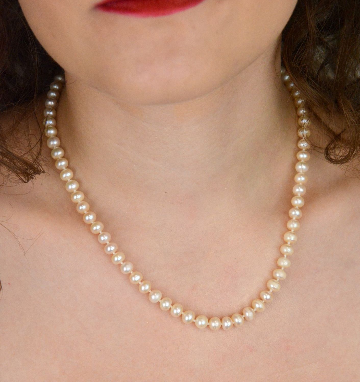 Naszyjnik z białych pereł naturalnych 6 mm  50 cm  Supełkowanie  Srebro 925hh.jpg